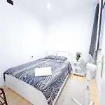 Bright Modernista Center Eixample Διαμέρισμα *