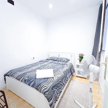 Bright Modernista Center Eixample Апартаменты *