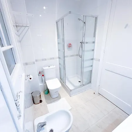 Bright Modernista Center Eixample * Барселона