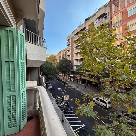 Bright Modernista Center Eixample Daire *